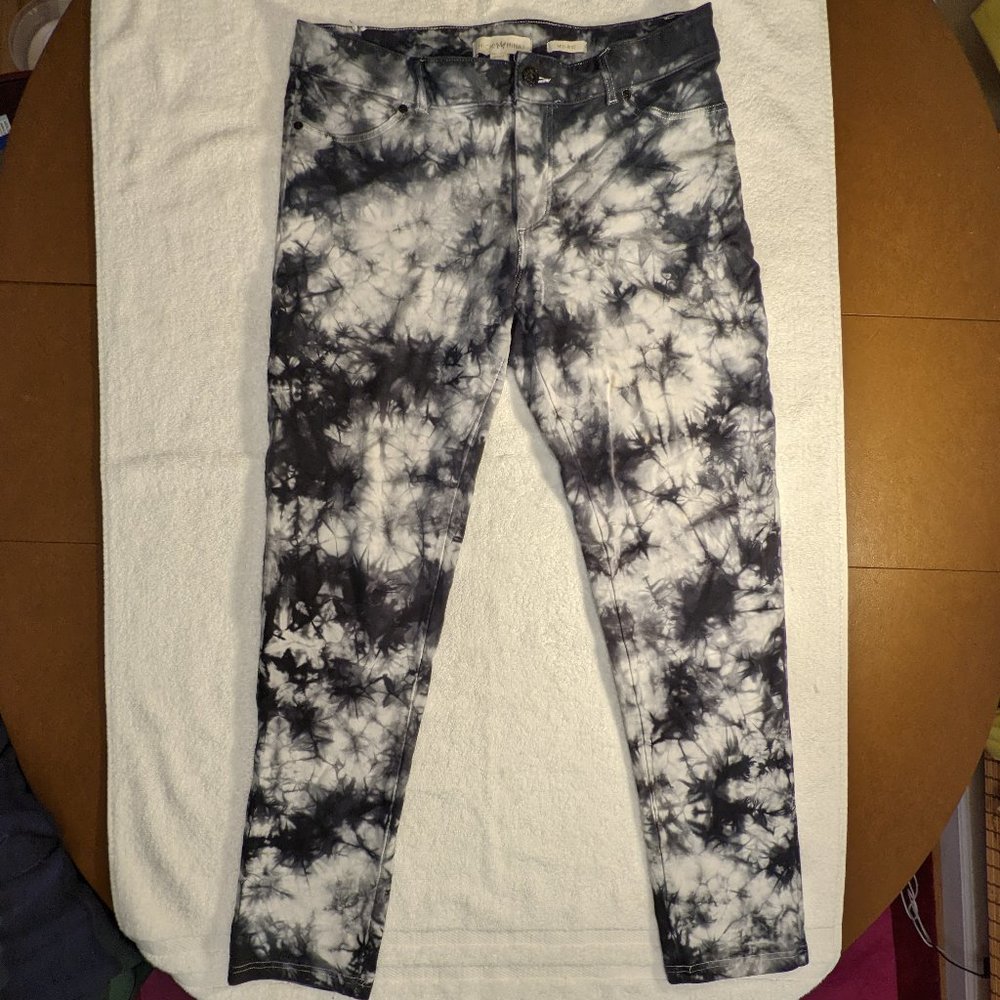 Nicki Minaj  Stretchy pants Mid-Rise